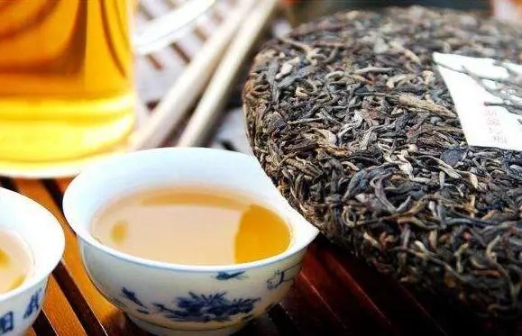 普洱茶的适饮期：什么时候喝最好？生茶和熟茶